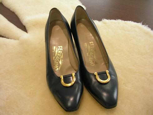 修理済 Ferragamo 23.5 ネイビー 濃紺 パンプス