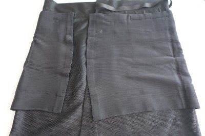 ISSEY MIYAKE（イッセイミヤケ）巻きスカート　縮み補正