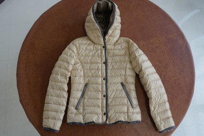 DUVETICA（デュベティカ）ダウウンウェア クリーニングと袖口スレ穴補修