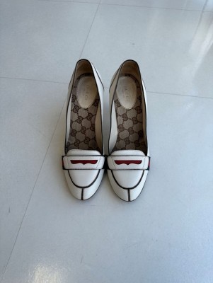 GUCCIパンプス