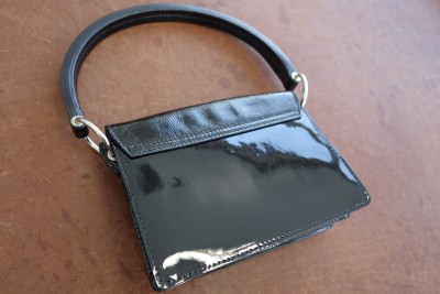 miumiuエナメルバッグ面交換