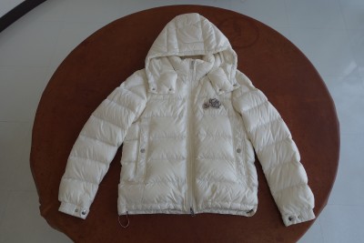 モンクレールダウンウェア（BRAMANT）のウェットクリーニング