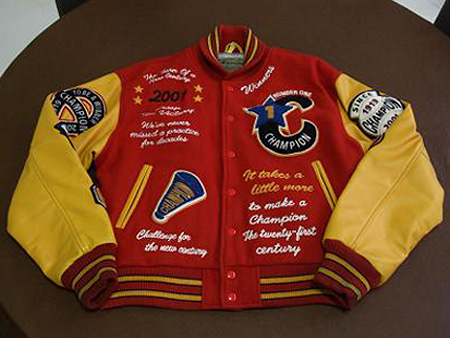 【Before】スタジャンの革部分変色補正