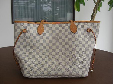 【Before】ルイ・ヴィトンネヴァーフルダミエアズールのカビ除去