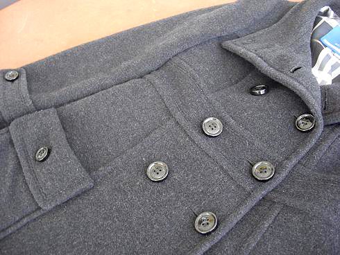 ウール素材のコートは水洗いをお勧め