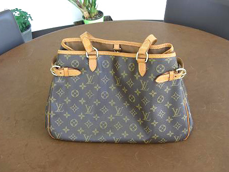 【After】ヴィトンのモノグラムやダミエアズールなどヌメ革を使用したバッグでもクレンジングは可能です。