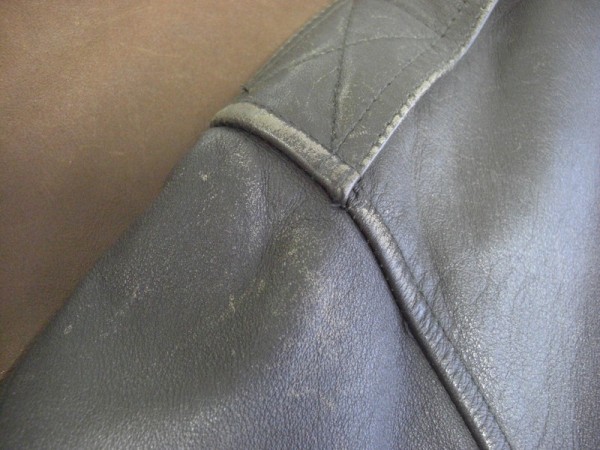 【Before】キズや色褪せ