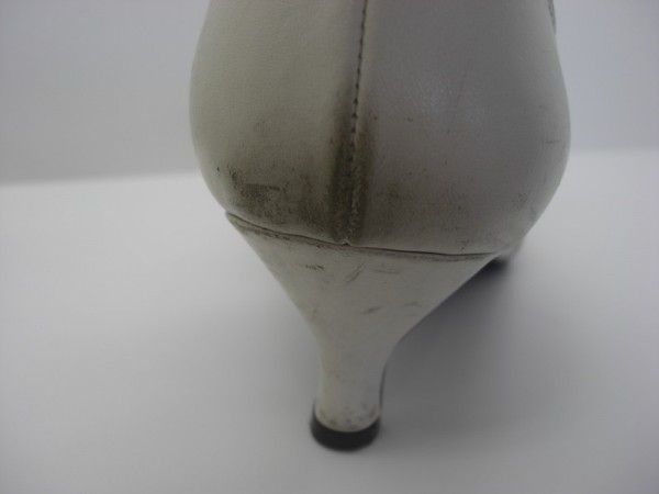 【Before】ヒールのキズ