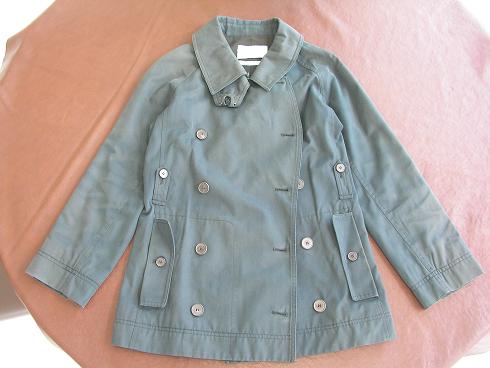 【Before】色褪せて緑色に変色したコート