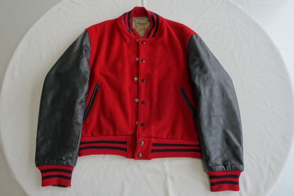 色合いによって洗えないものもあります。