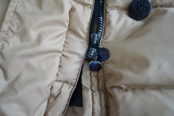 【After】フロントファスナー上部引手取り付け