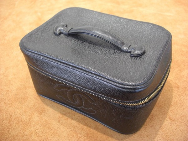 シャネルバニティバッグ