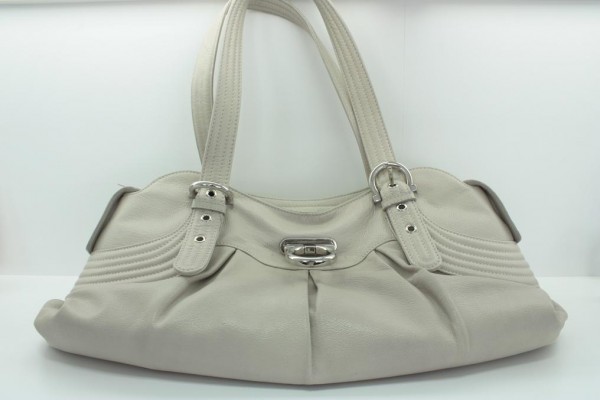 フェラガモレザーバッグ