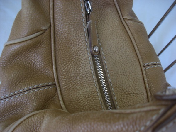 【Before】ファスナー周りパイピング